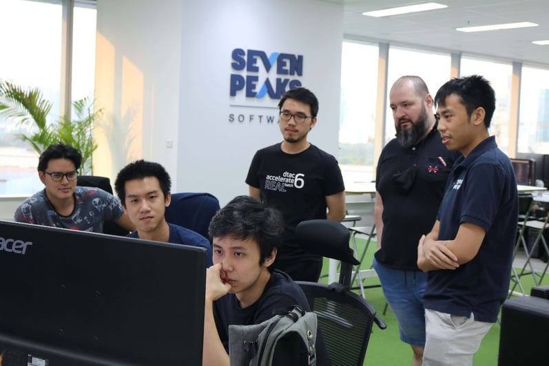 outsourced-software-development-services-in-Bangkok-Thailand-at-Seven-Peaks-Software