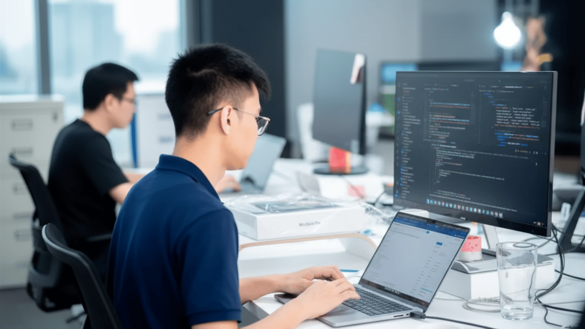 Service_[Name]_Herobanner_1920x1080