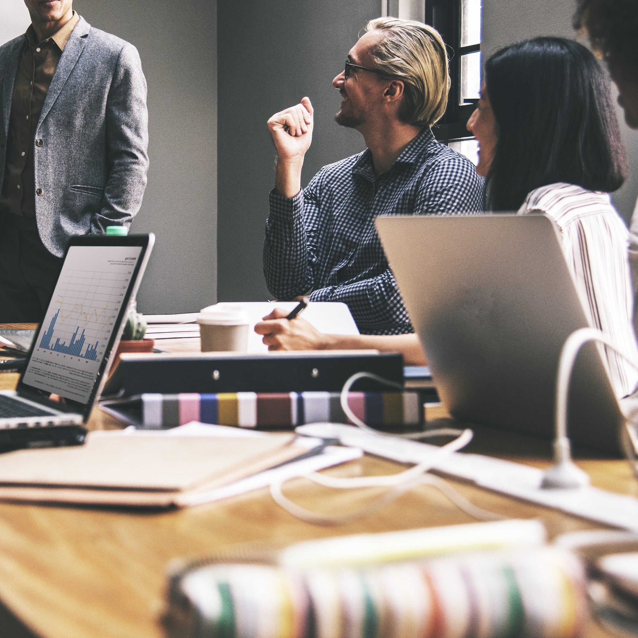 group-diverse-people-having-business-meeting