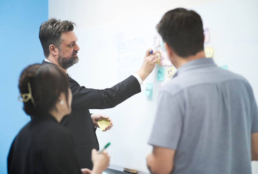 SPS_Solution_O&G_Outcome-02_0.75x