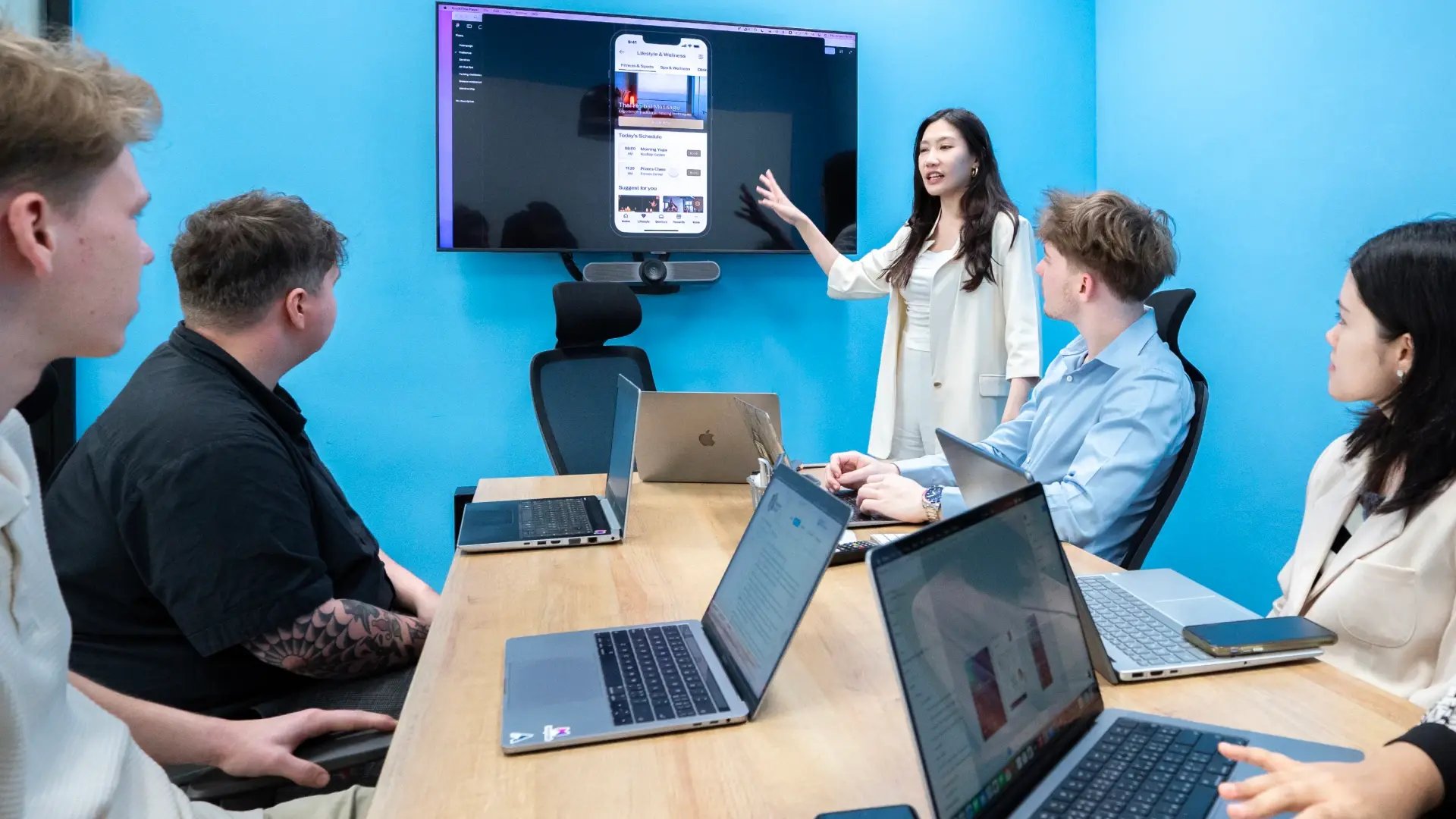 sp_202601_th_sps_th_intelligent_apps_consumer_tech_03